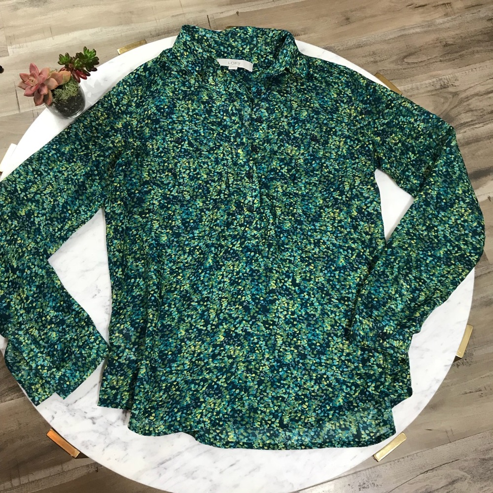 3/$25 Ann Taylor LOFT Green Floral Popover Blouse